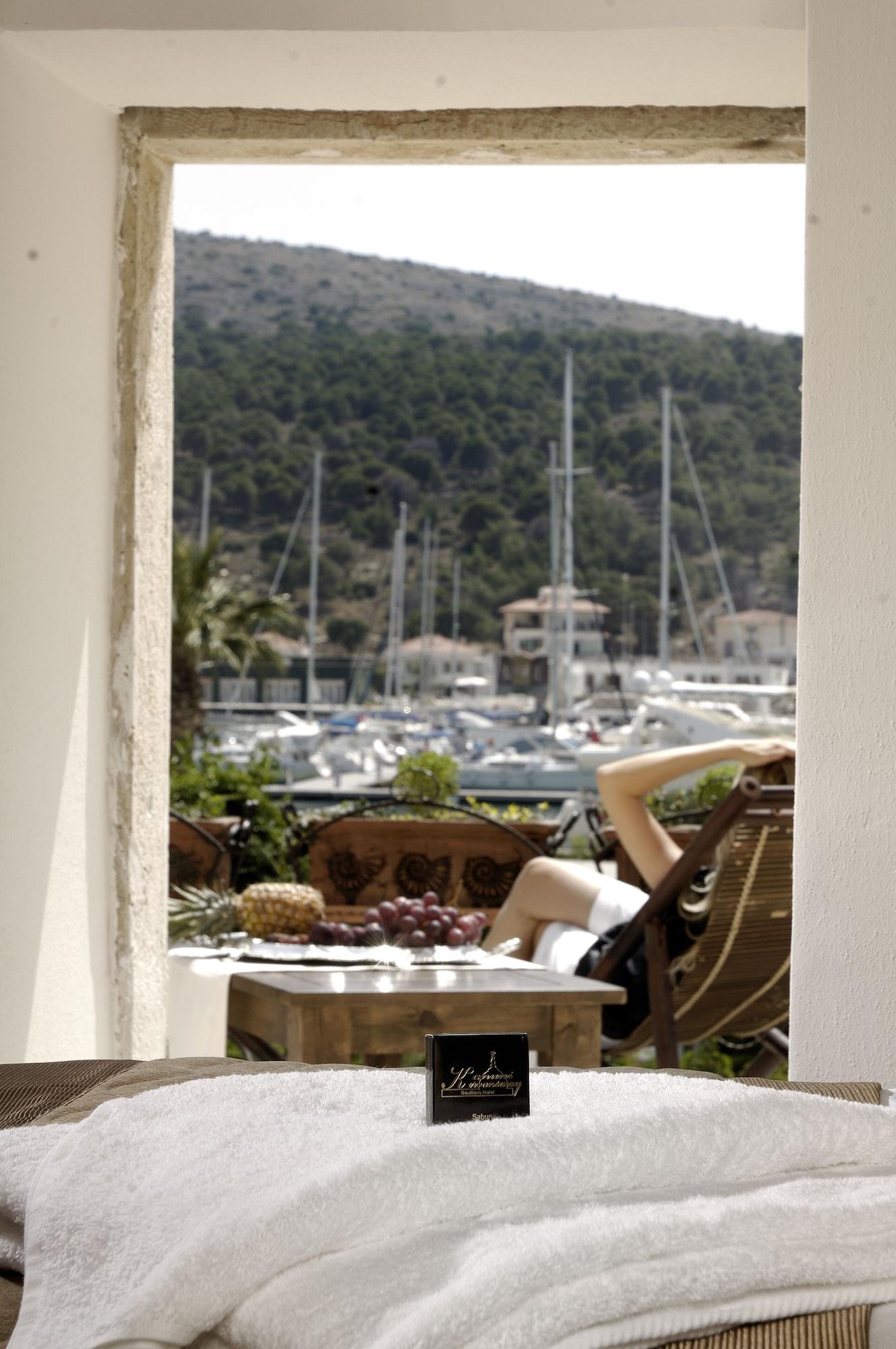 Cesme Kanuni Kervansaray Historical Hotel Экстерьер фото