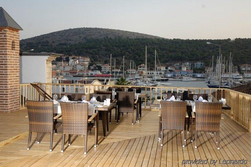 Cesme Kanuni Kervansaray Historical Hotel Ресторан фото