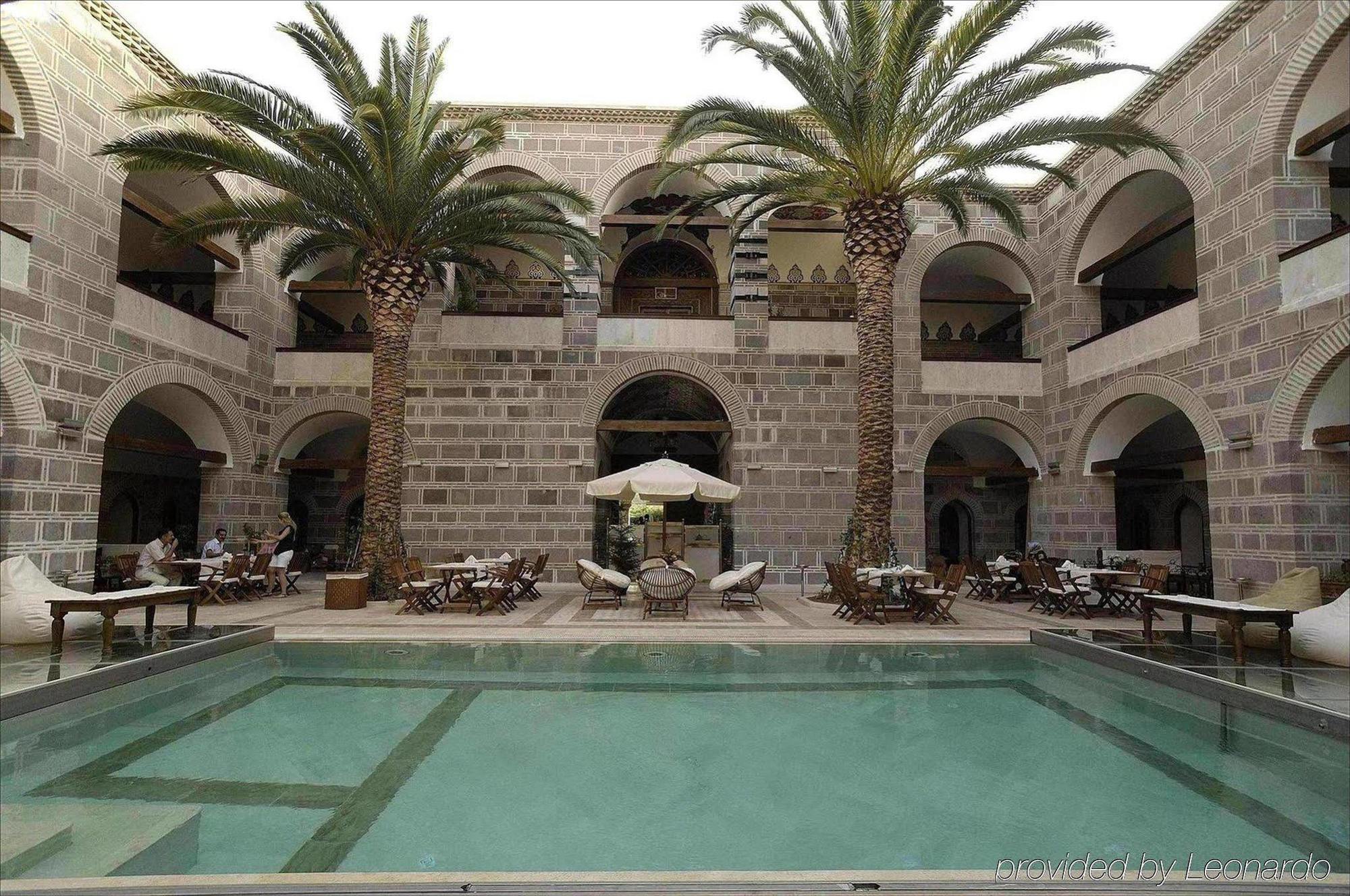 Cesme Kanuni Kervansaray Historical Hotel Удобства фото